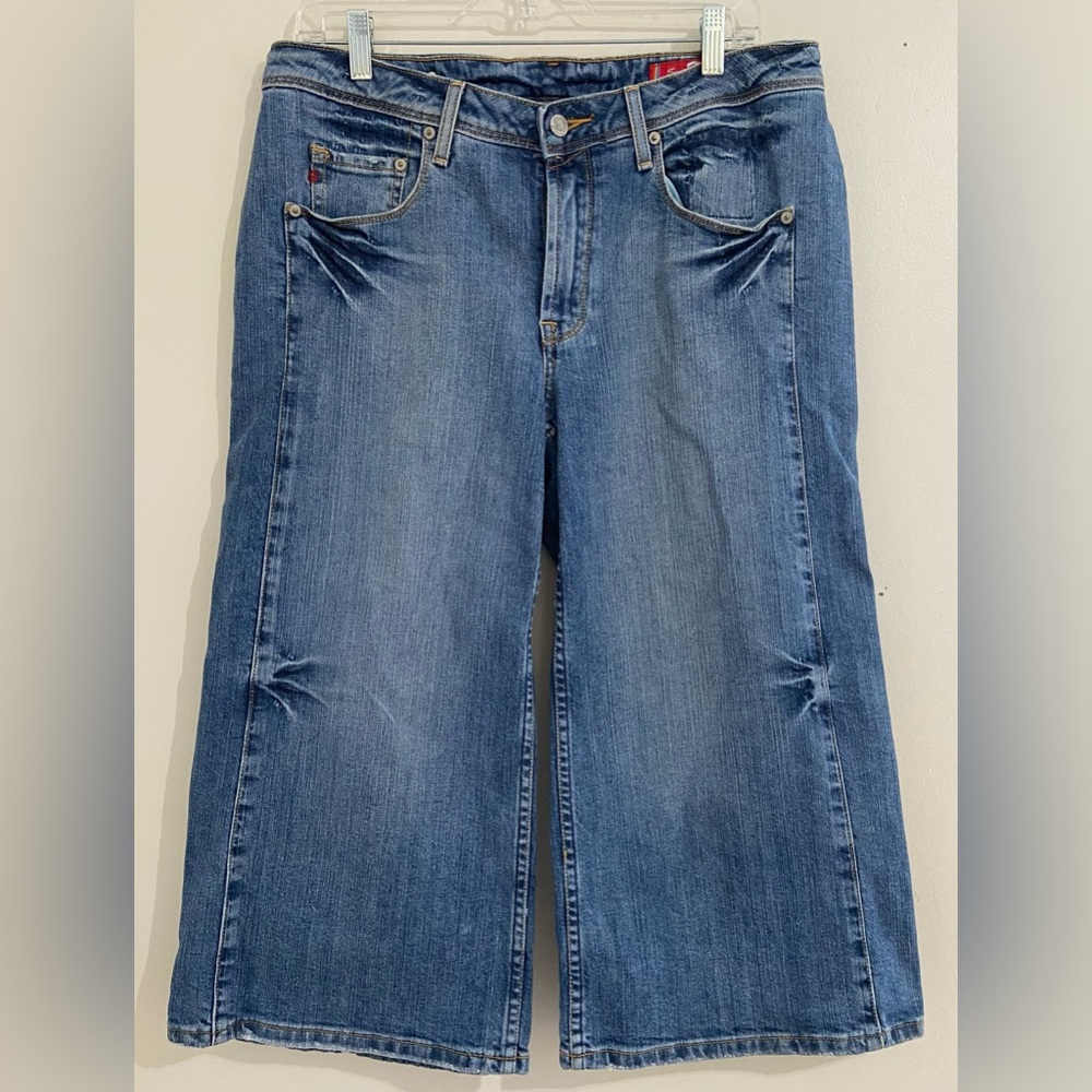 NWT Seven7 Women Gaucho Crop Denim Jean